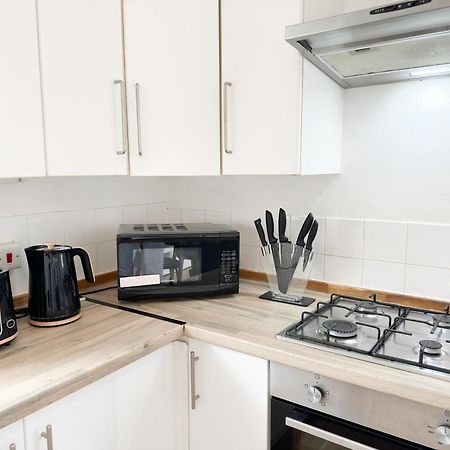 Charming Flats With Fast Wifi On The Famous Abbey Road Lägenhet London Exteriör bild