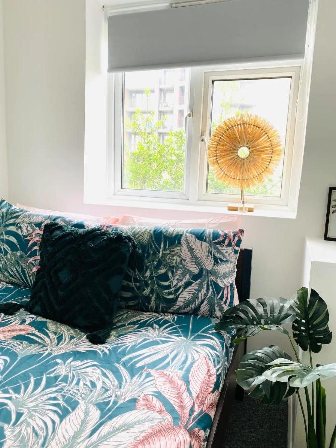 Charming Flats With Fast Wifi On The Famous Abbey Road Lägenhet London Exteriör bild